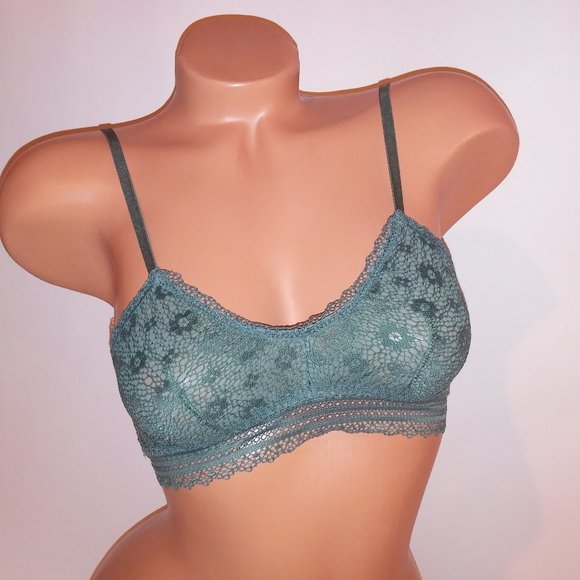 2/$25 Victoria Secret Bralette Bra - Picture 1 of 6